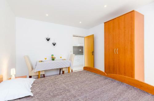Hostal Guest House Brigita