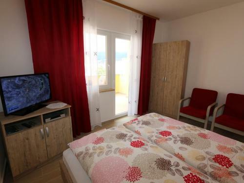 Apartment In Silo/insel Krk 13439