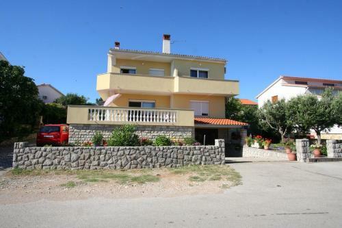 Apartment In Silo/insel Krk 13439