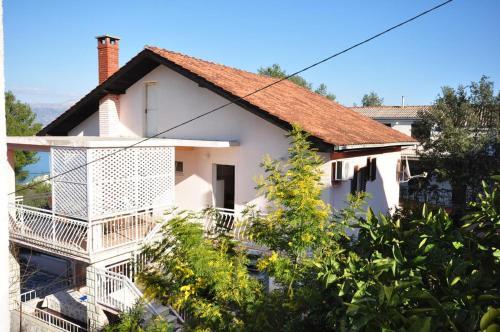 Apartment Arbanija 8651b