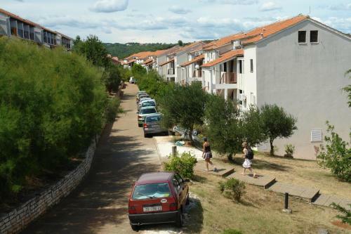 Apartments Hostin Garoful Duga Uvala