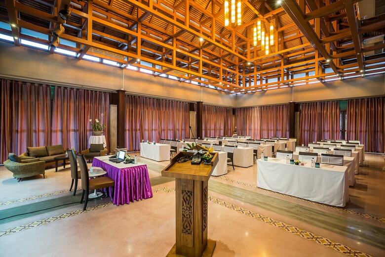 Hotel Royal Muang Samui Villas