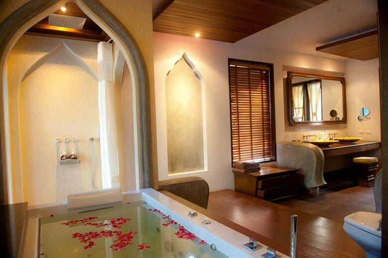 Hotel Royal Muang Samui Villas