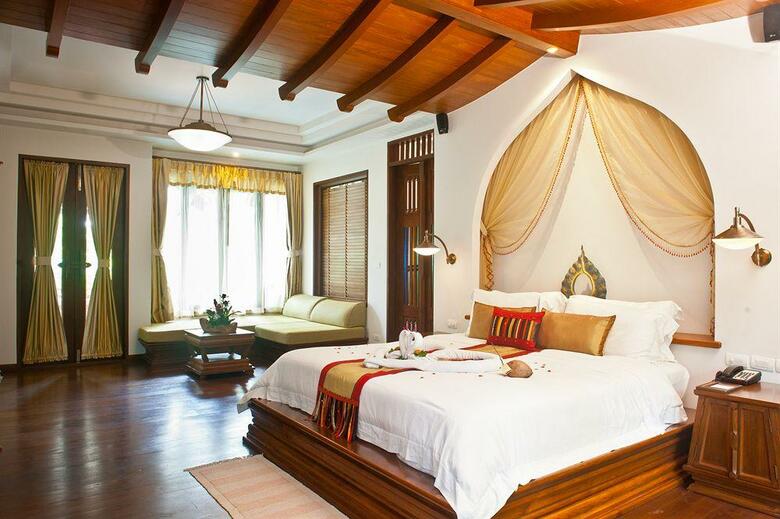 Hotel Royal Muang Samui Villas