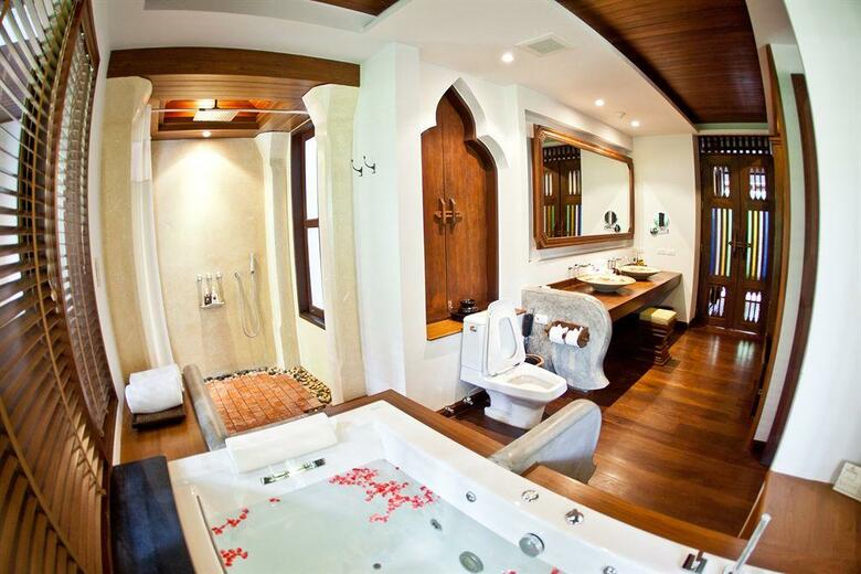Hotel Royal Muang Samui Villas