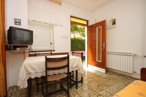 Apartment Mali Losinj 2492a