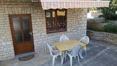 Apartamentos House Helena