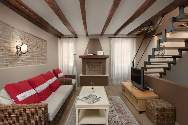 Angelo D'oro Holiday Home Silva