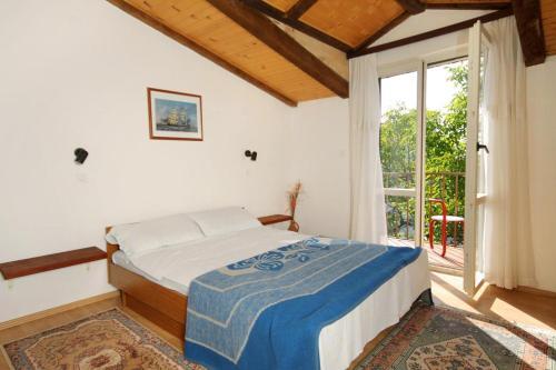 Apartments By The Sea Selce (crikvenica) - 2372