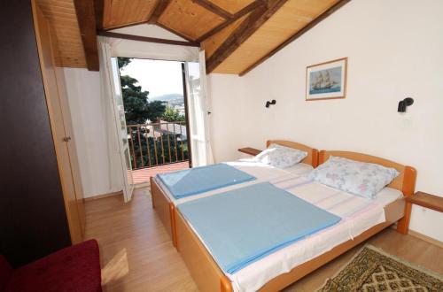 Apartments By The Sea Selce (crikvenica) - 2372