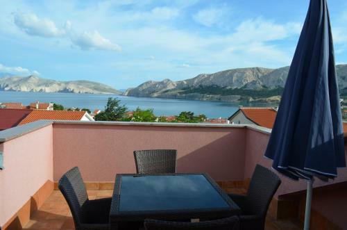 Hostal Apartments Nensi