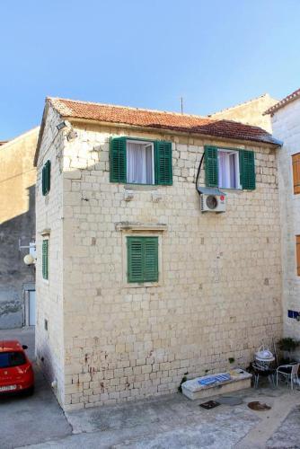 Apartment Kastel Stafilic 8678b