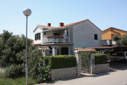 Apartments With A Parking Space Krk - 418