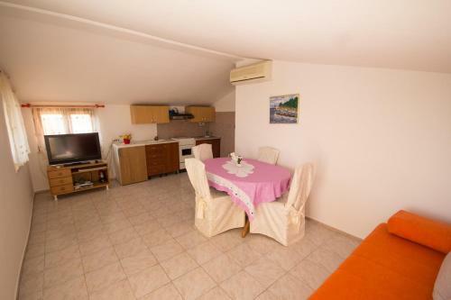 Apartments Mara