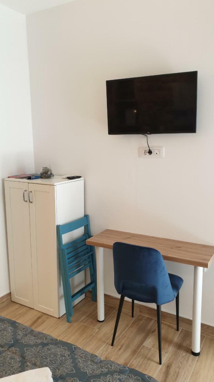 Hostal Placeta Apartments