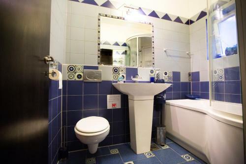 Hostal Martina Guest House