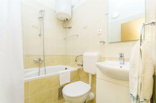 Hostal Apartments Kunac