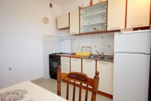 Apartment Vis 8885b