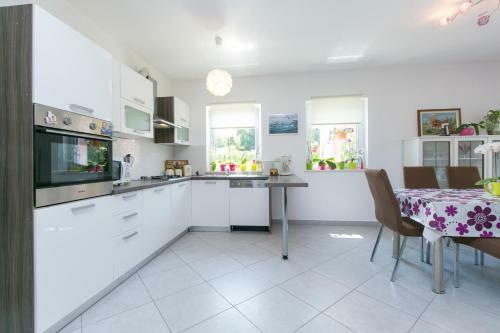Apartment Elina