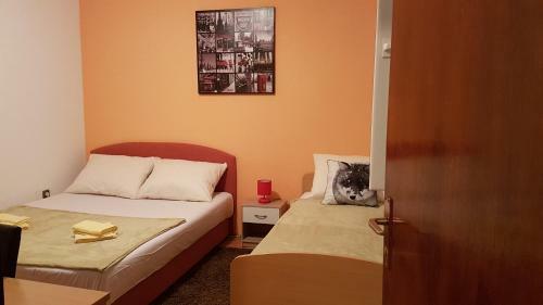 Hostal Apartments Nena