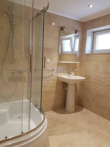 Hostal Apartments Nena
