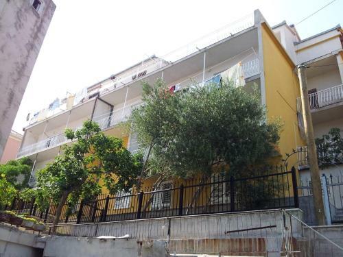 Hostal Apartments Nena