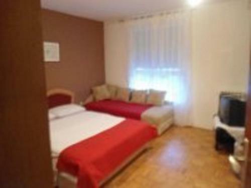 Hostal Apartments Nena