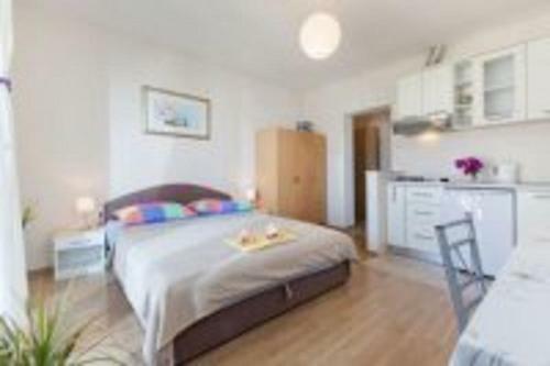 Hostal Apartments Nena