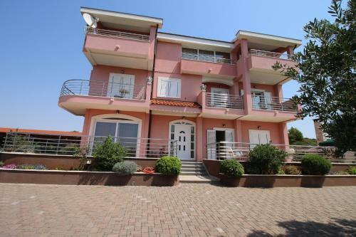 Apartments Marini?