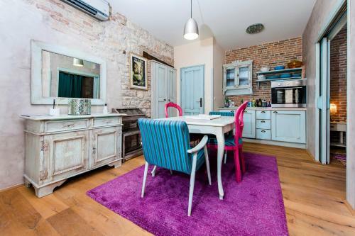 Apartment Constantini
