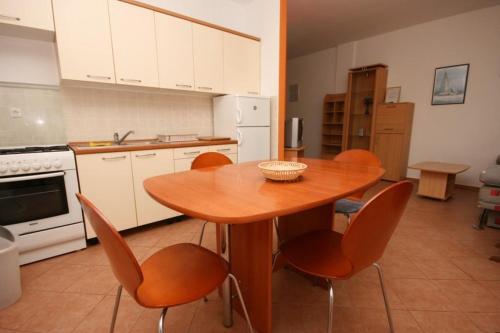 Apartment Novigrad 7017b