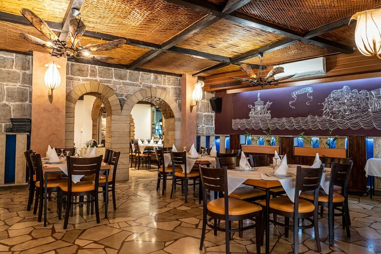 Hostal Pansion Epetium