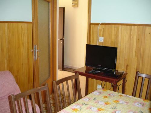Apartments De?eli?