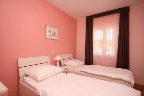 Apartment Novalja 3294b