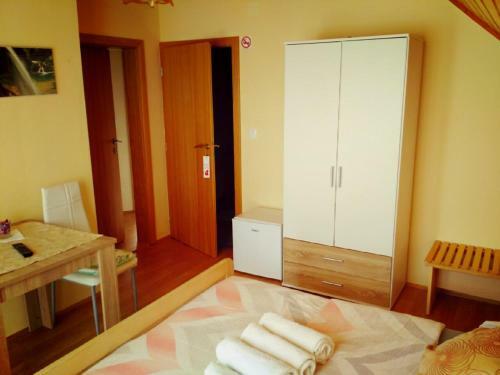 Hostal Guest House First Stop