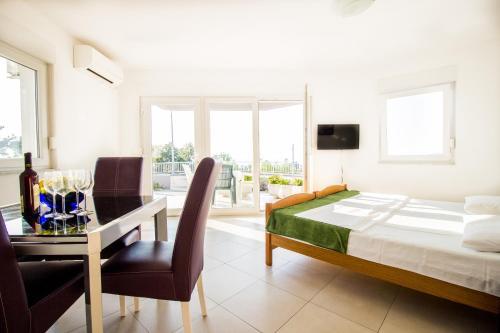 Apartment Milka 1