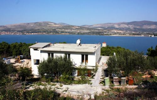 Apartments With A Parking Space Arbanija (ciovo) - 5228