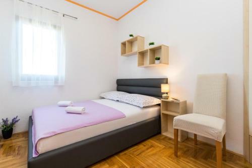Apartment Kastel Kambelovac 11678a