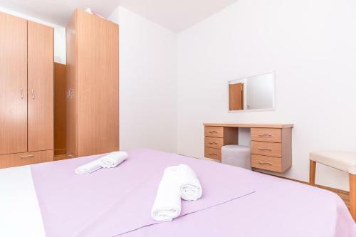 Apartment Kastel Kambelovac 11678a