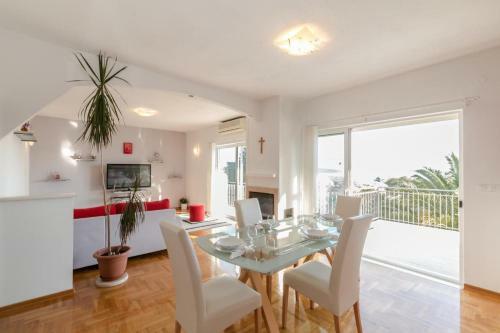 Apartment Kastel Kambelovac 11678a