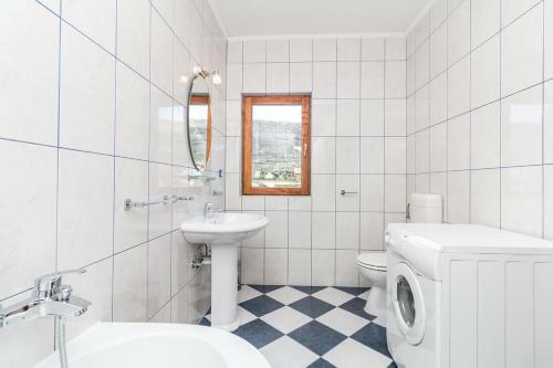 Apartment Kastel Kambelovac 11678a