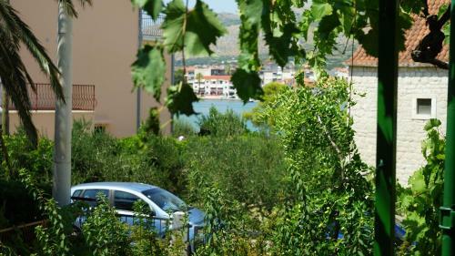 Apartment Hrabar Longo