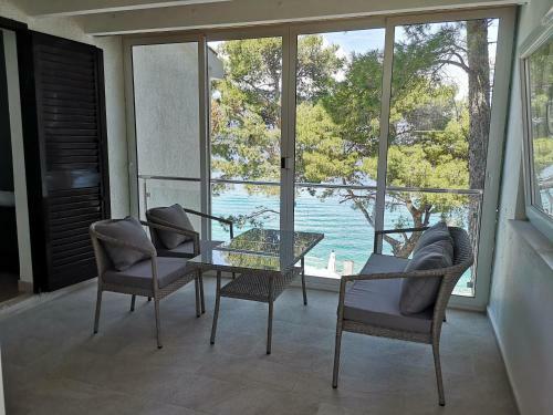 Lumbarda Resort Apartment