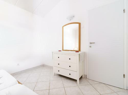 Lumbarda Resort Apartment