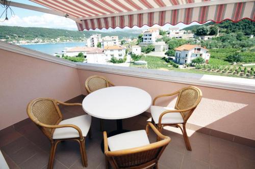 Apartment Supetarska Draga - Donja 5033a