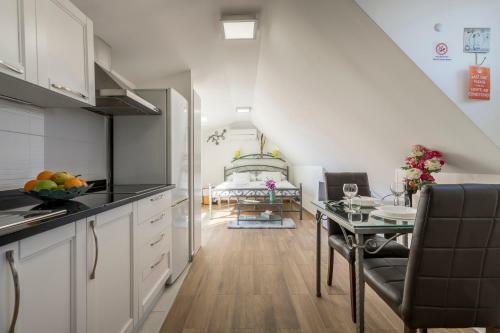 Apartments And Rooms Villa Erede