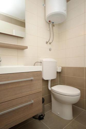 Apartment Lumbarda 9303a