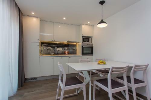 Ringo Apartments