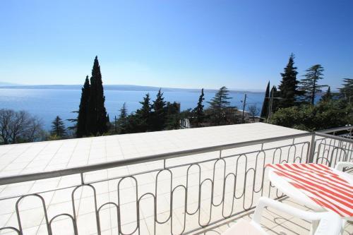 Apartment In Dramalj 5778