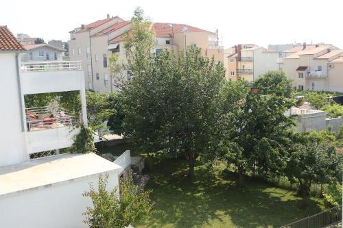 Apartments With A Parking Space Podstrana (split) - 11363